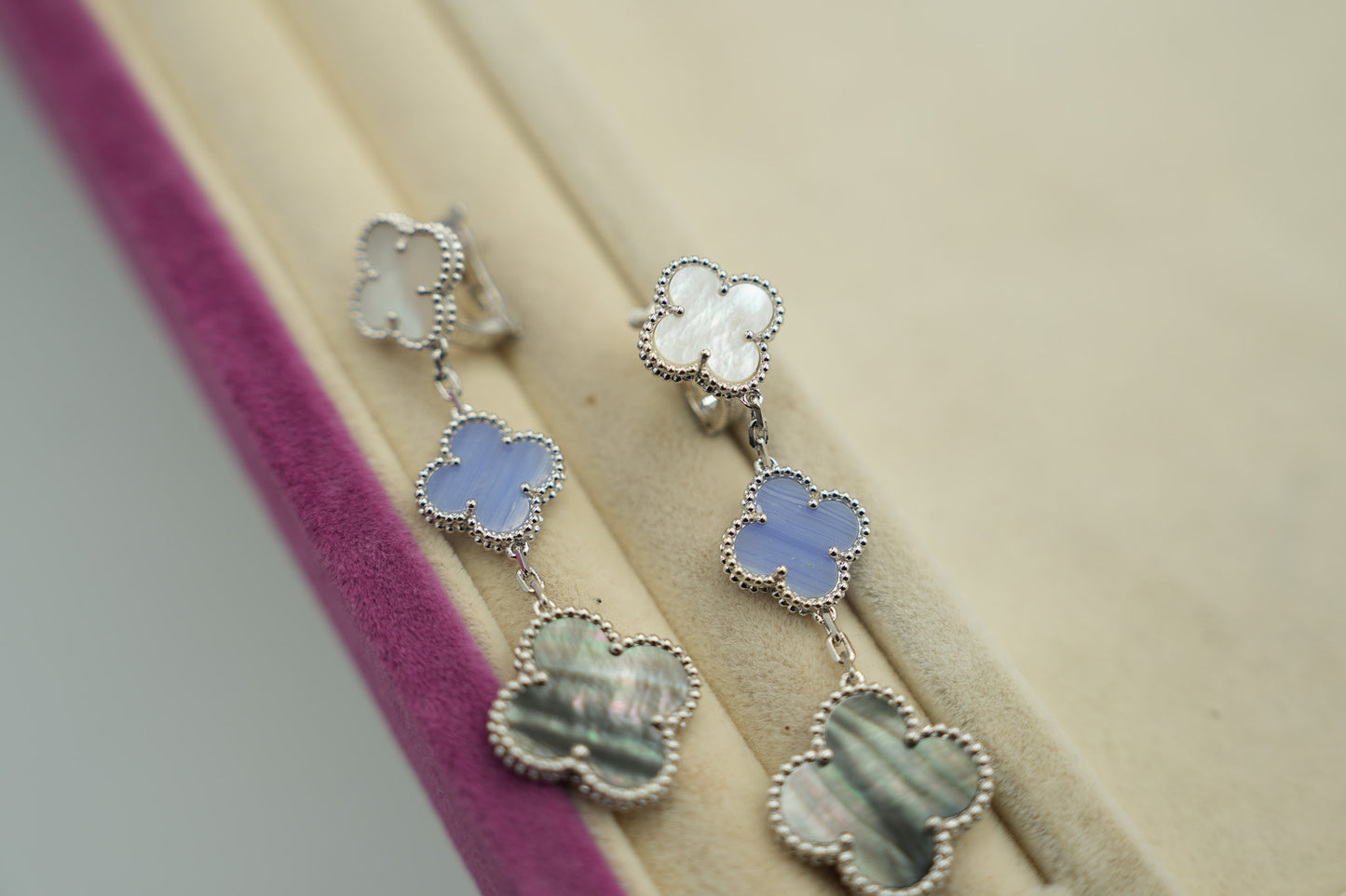 Mother of pearl & Chalcedony clover earrings 925 silver 18k white gold plated