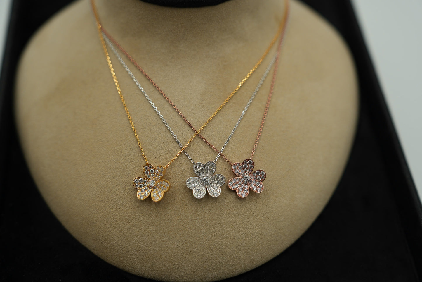 Frivole clover necklace 15mm clover size 925 silver 18k  gold plated