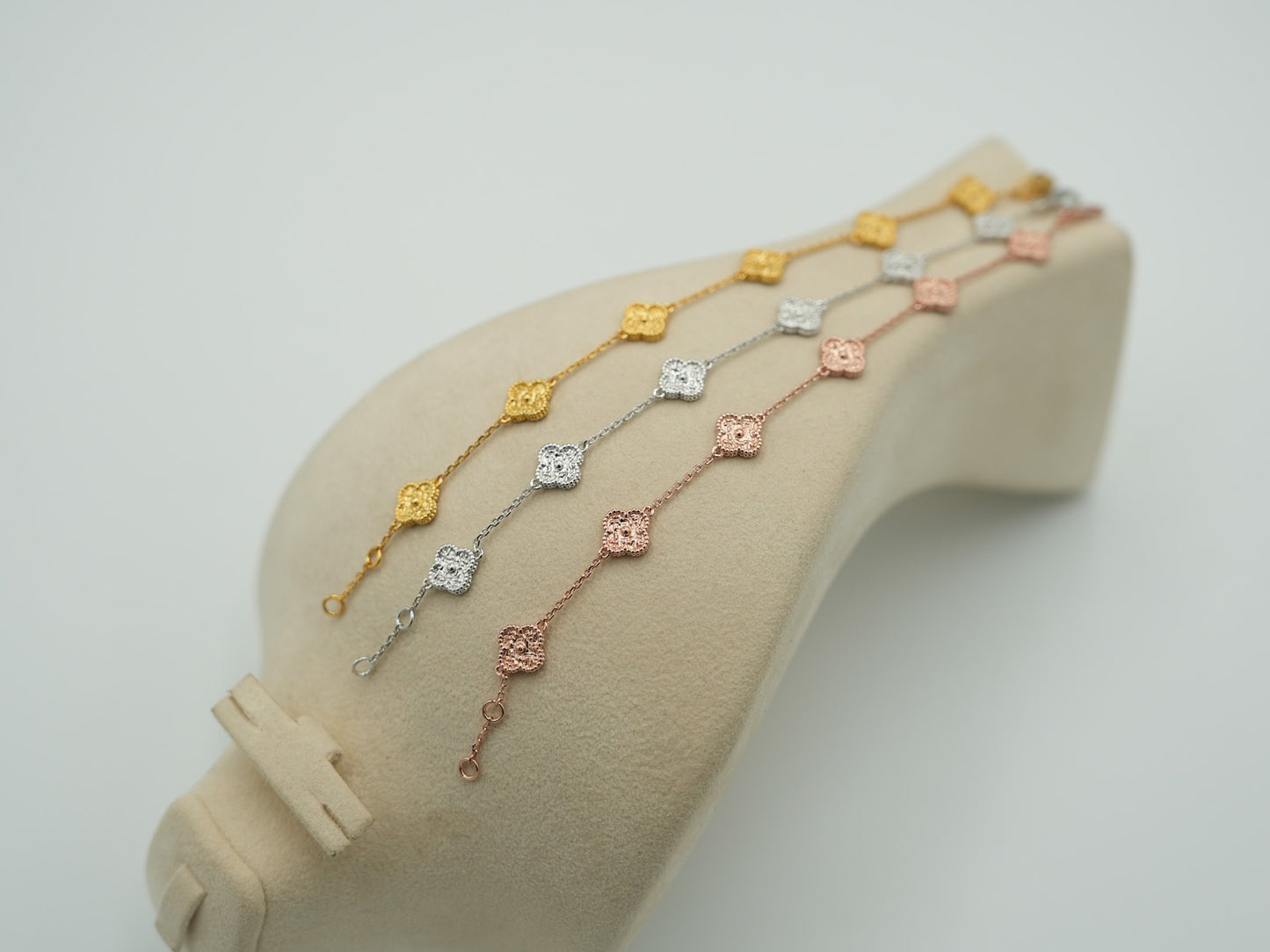 Hammered sweet 10mm clover bracelet 925 silver 18k gold plated